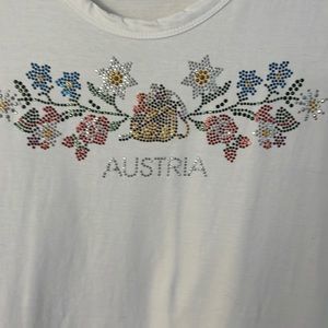 Pretty Austria tee